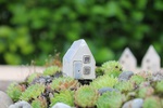 K2 Mini Keramikhäuschen  4 x 2,5 x 2 cm